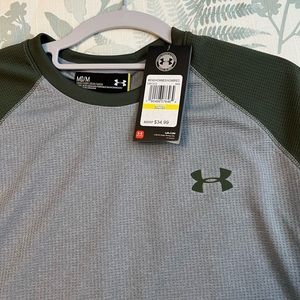 Under armor shirt size medium brand new with tags